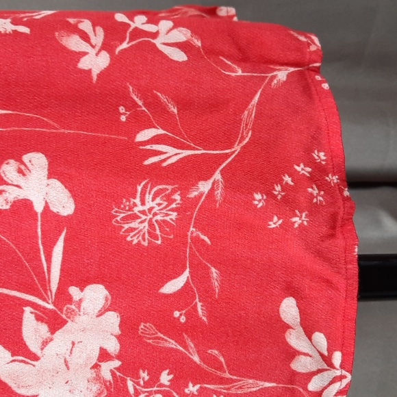 Gentle Fawn red flowy floral halter sleeveless top, size small - Picture 4 of 11